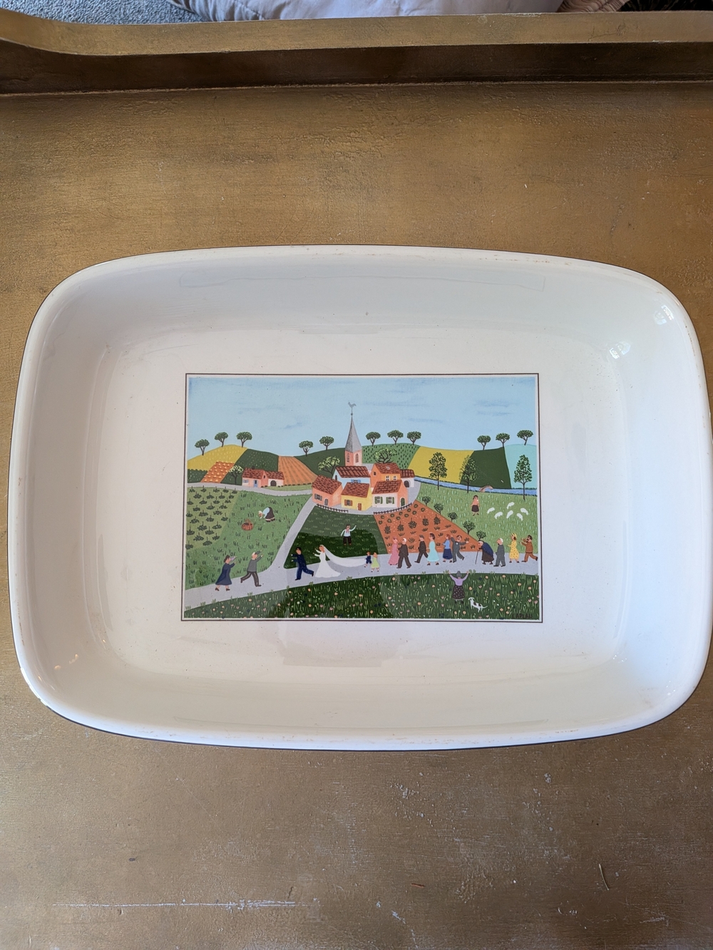 Villeroy & Boch White Casserole Dish with Wedding Procession Village Scene 👰🏻